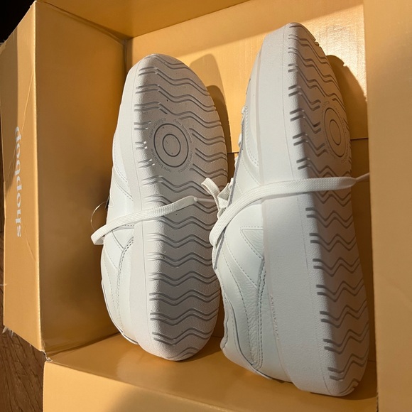 NWT New Balance CT302 - Picture 3 of 3